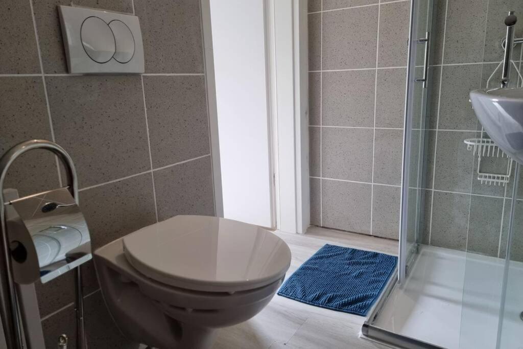 Ferienwohnung/Monteurwohnung Alte Garage Ahnatal المظهر الخارجي الصورة